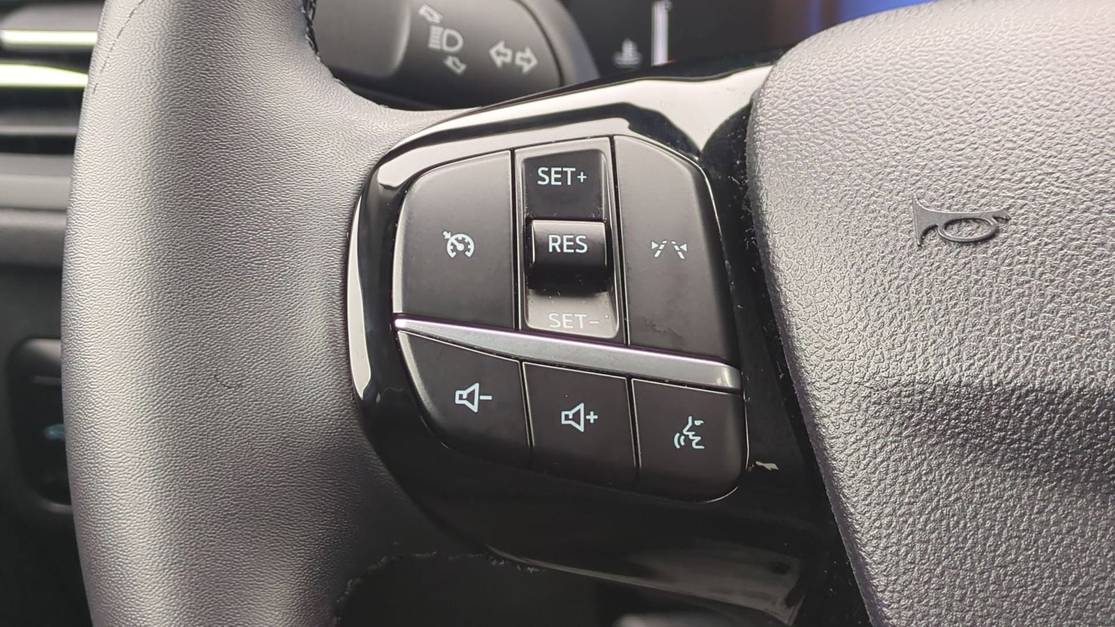 Thumbnail: 2023 Ford Escape - 23