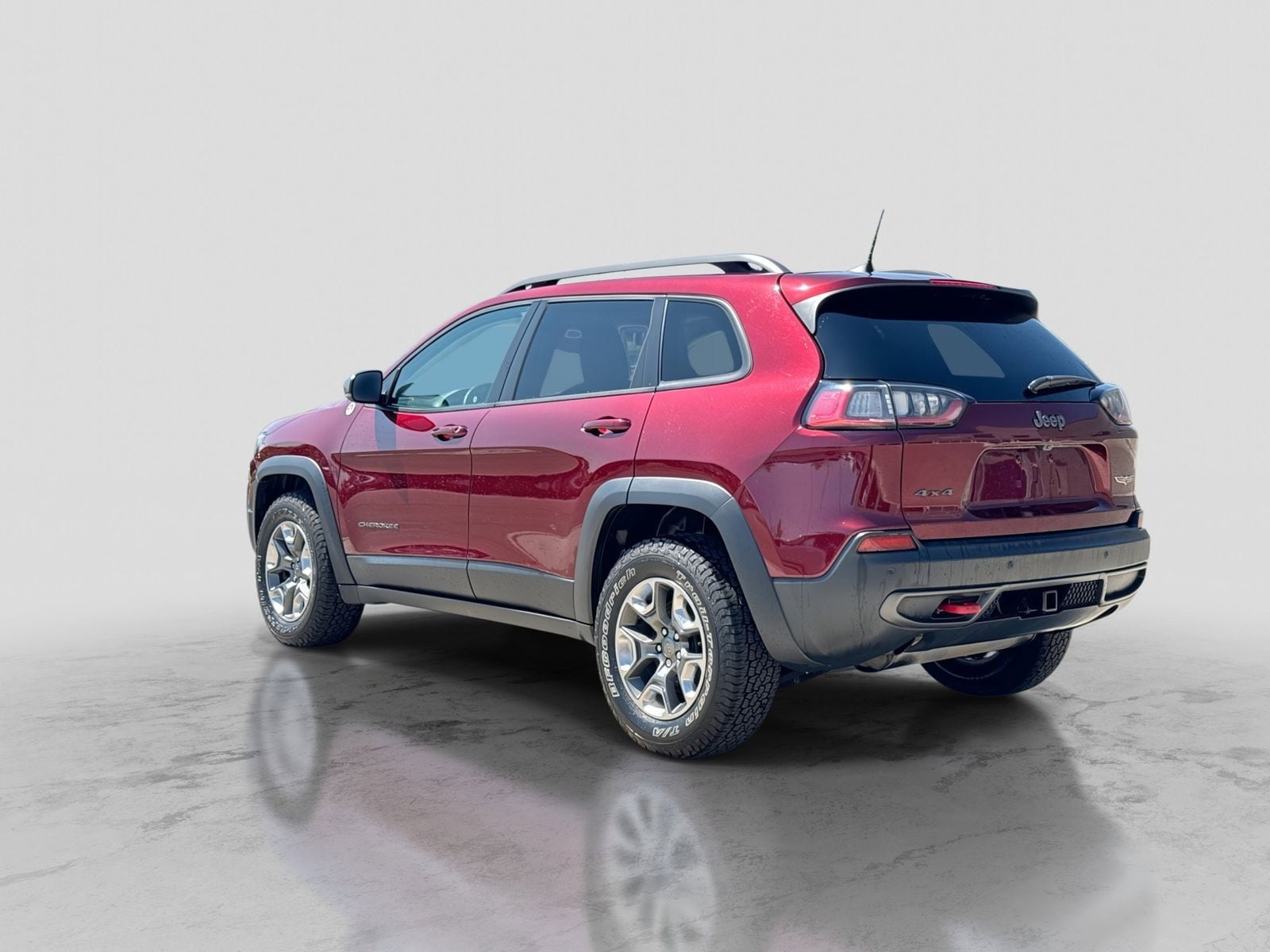 Thumbnail: 2019 Jeep Cherokee - 4