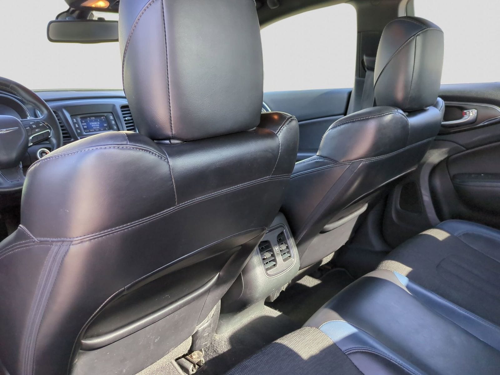 Thumbnail: 2015 Chrysler 200 - 22