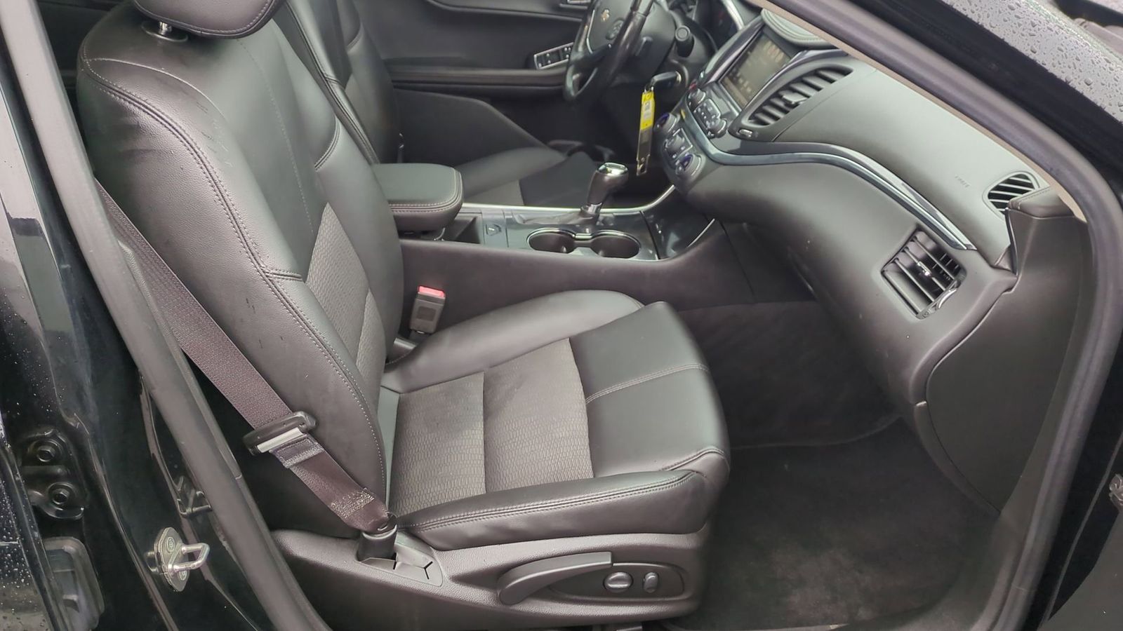 Thumbnail: 2017 Chevrolet Impala - 21