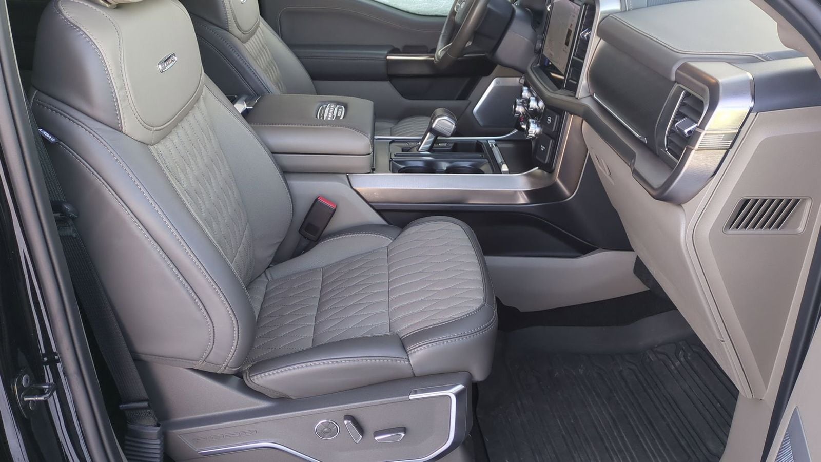 Thumbnail: 2024 Ford F-150 - 24