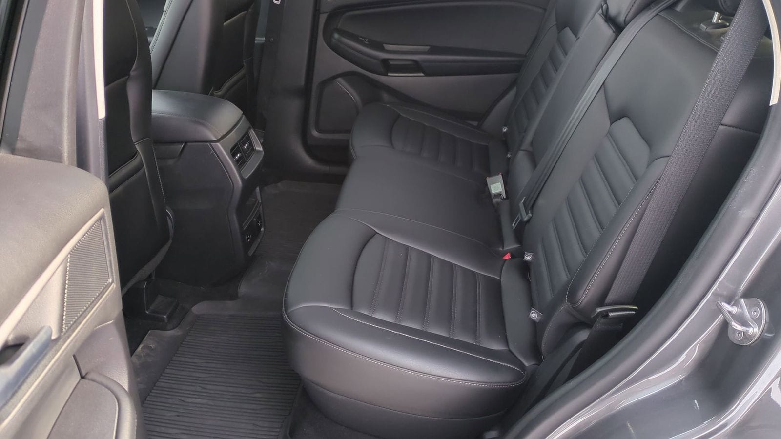 Thumbnail: 2021 Ford Edge - 19