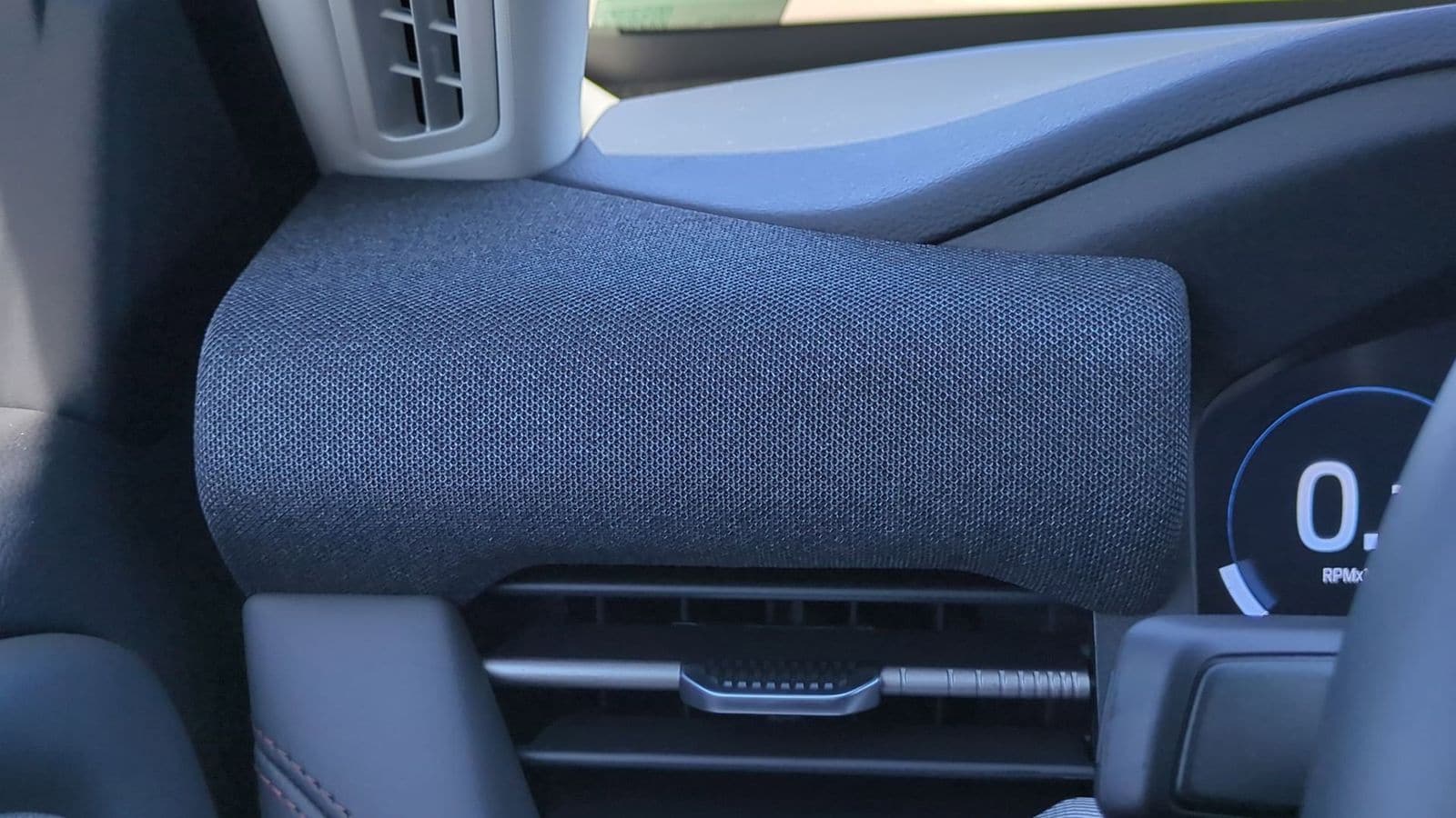 Thumbnail: 2025 Ford Explorer - 30