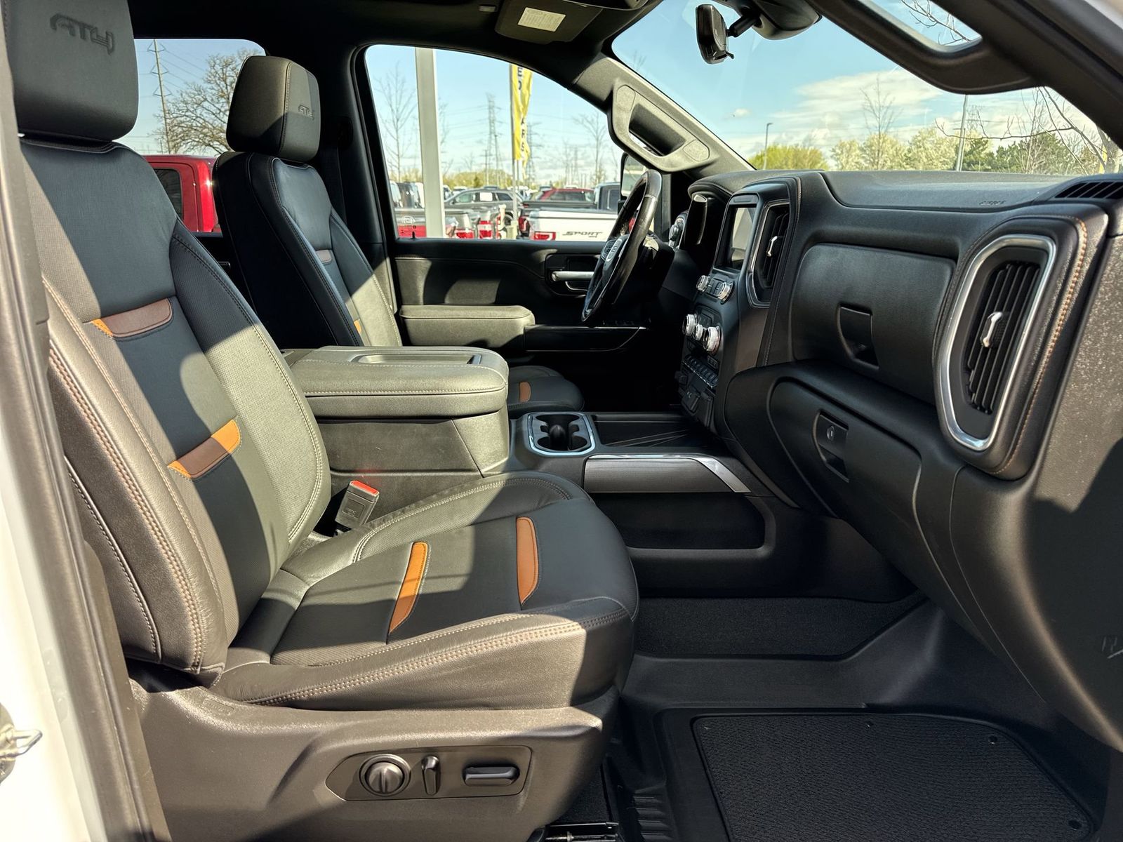 Thumbnail: 2021 GMC Sierra 2500 - 27