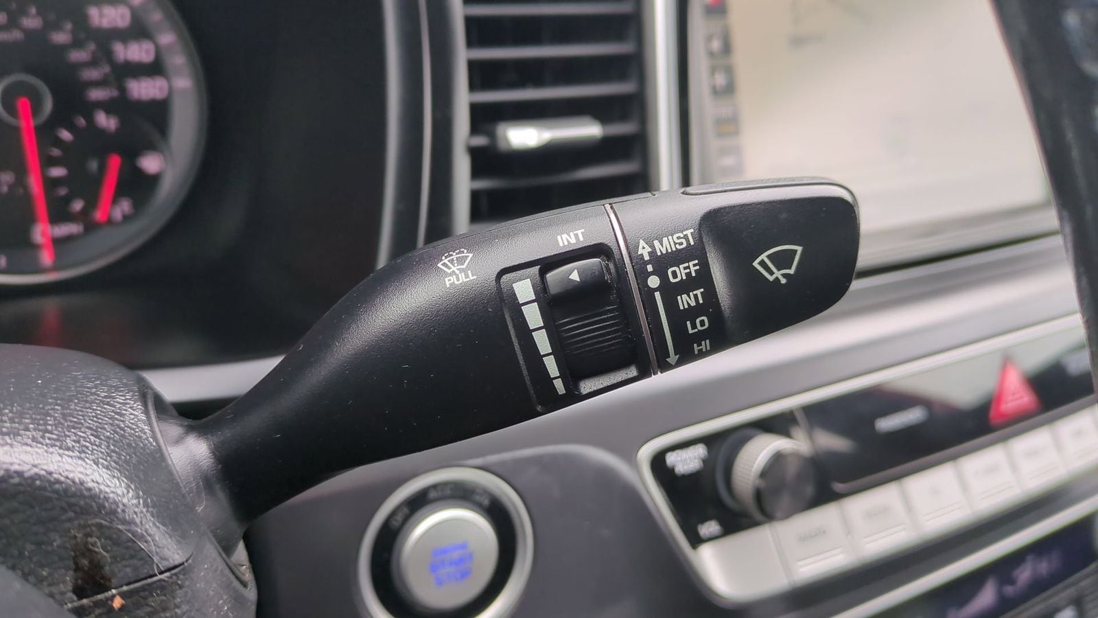 Thumbnail: 2018 Hyundai Sonata - 26