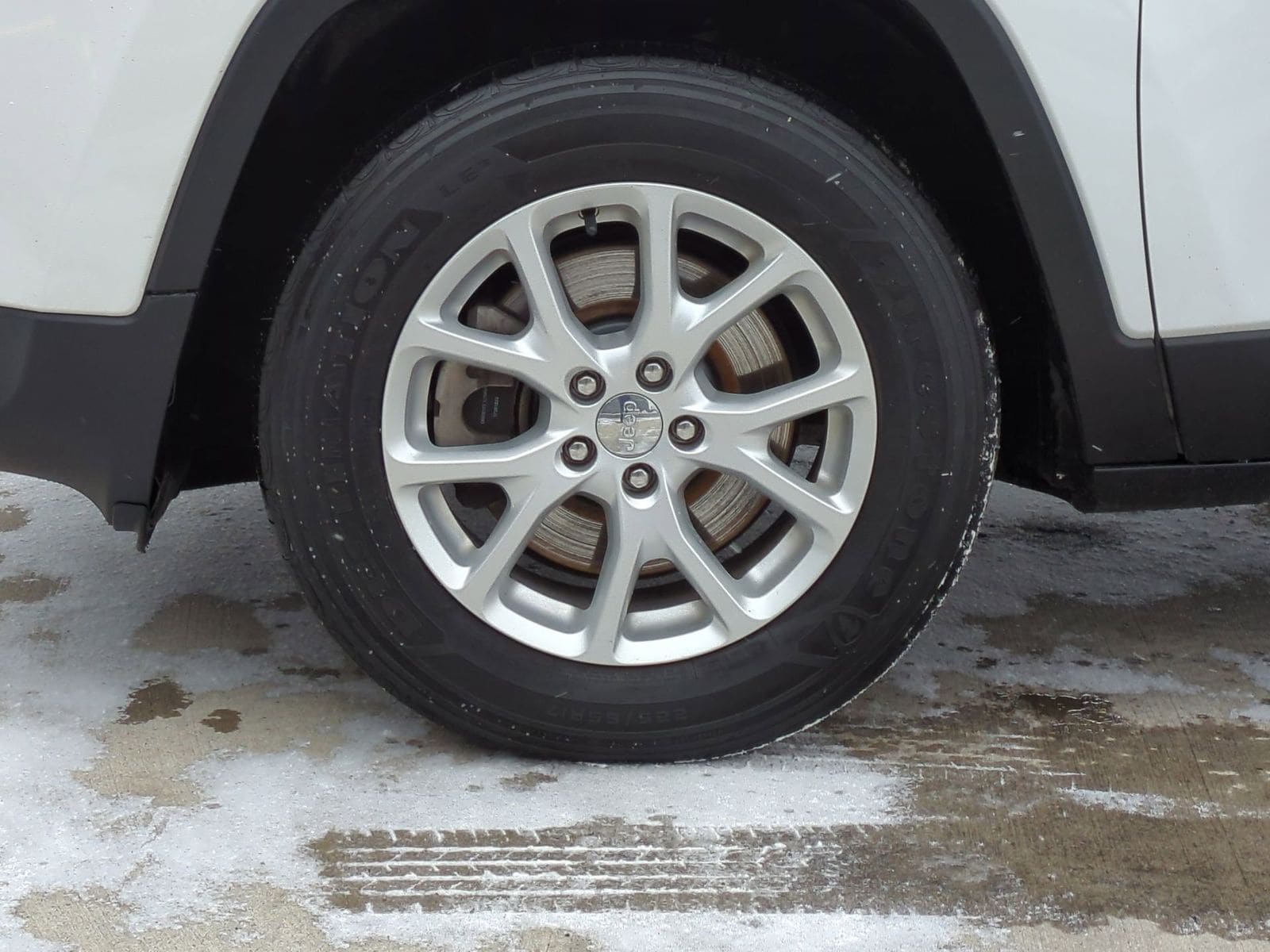 Thumbnail: 2014 Jeep Cherokee - 14