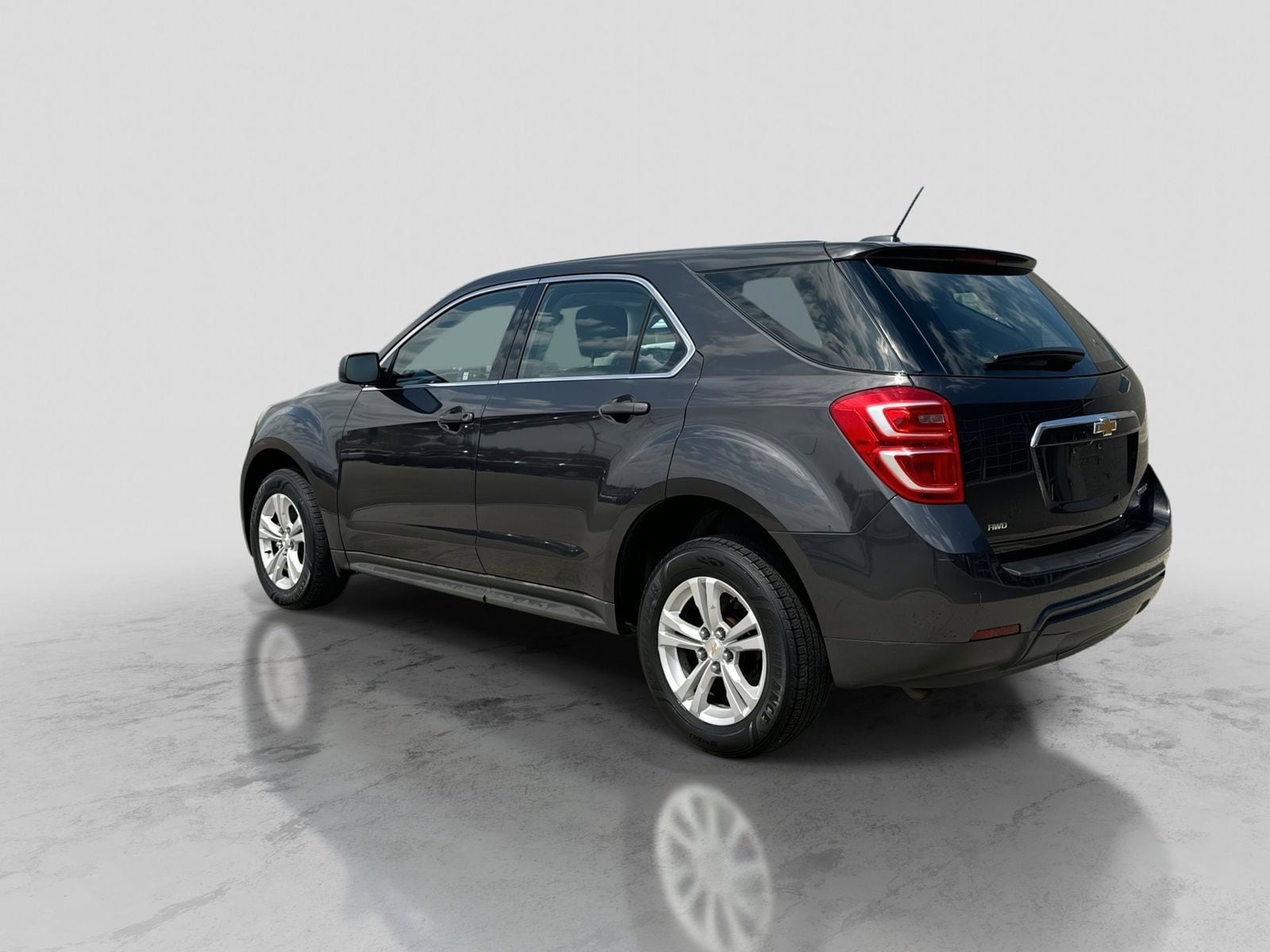 Thumbnail: 2016 Chevrolet Equinox - 4
