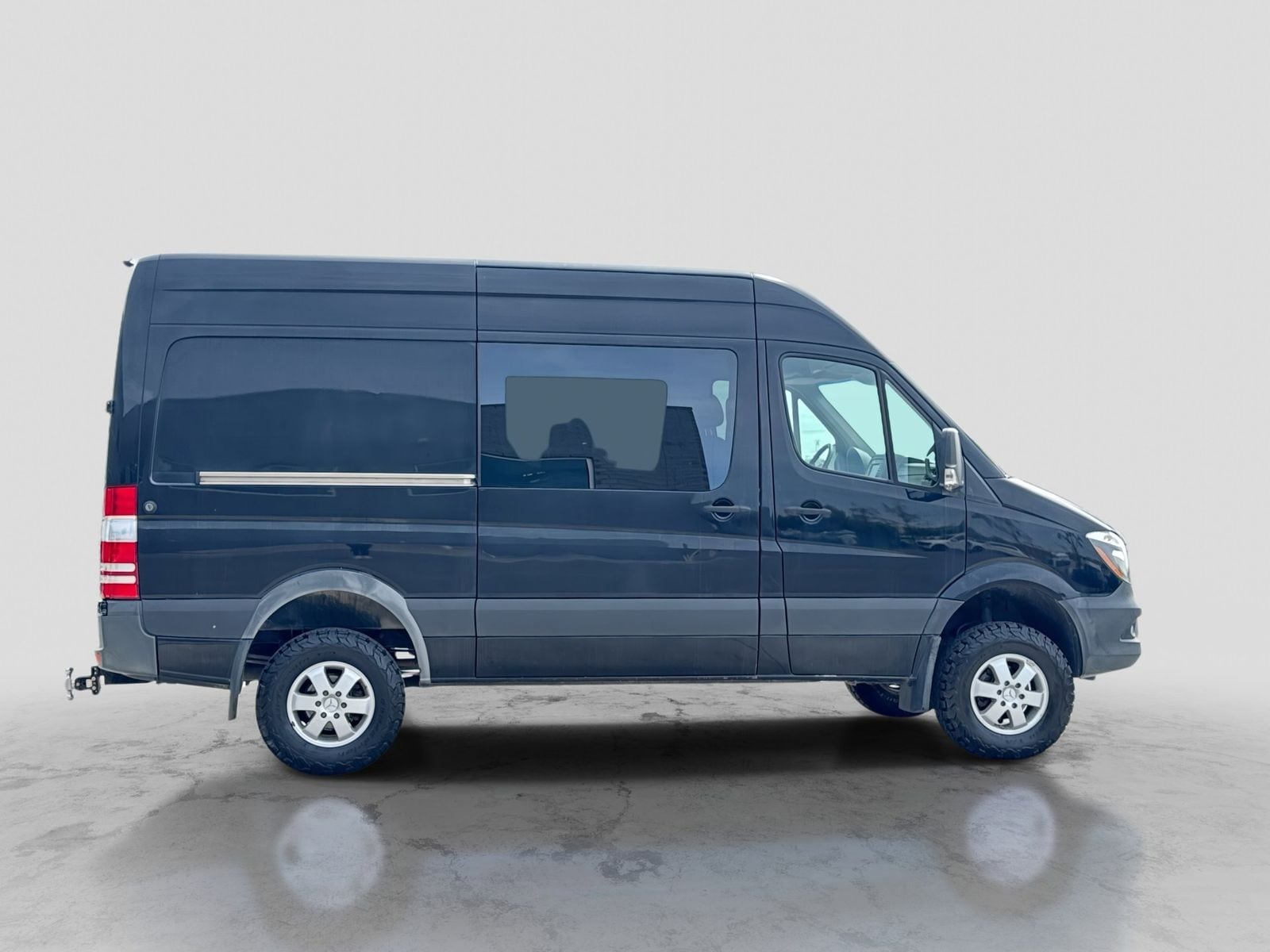 Thumbnail: 2017 Mercedes-Benz Sprinter - 8