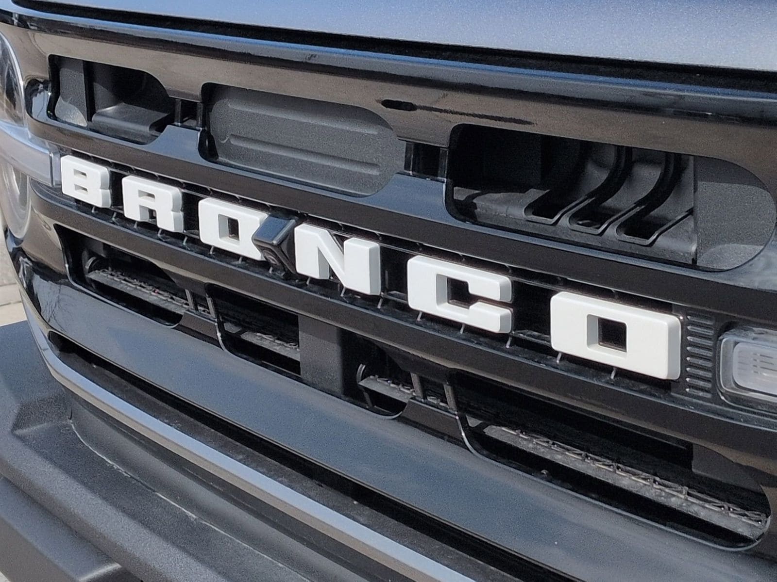 Thumbnail: 2023 Ford Bronco - 15