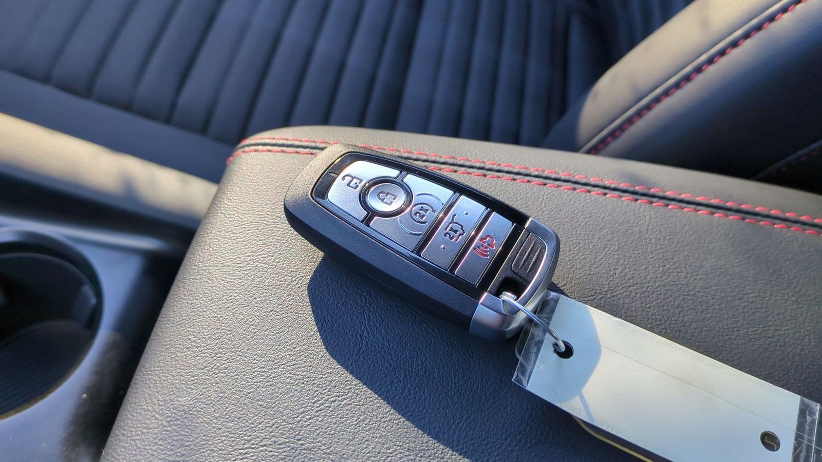 Thumbnail: 2025 Ford Explorer - 36