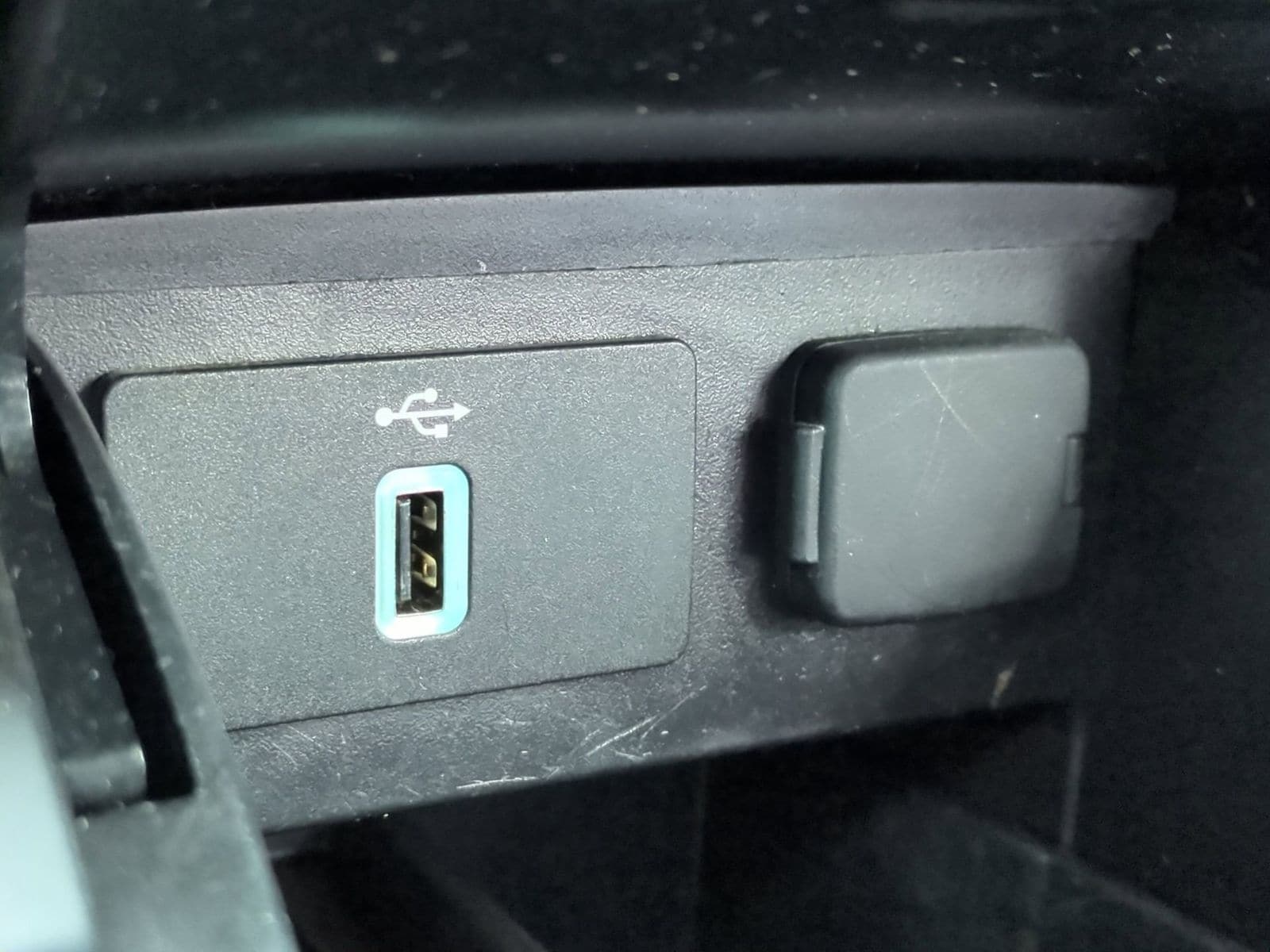 Thumbnail: 2019 Ford Explorer - 40