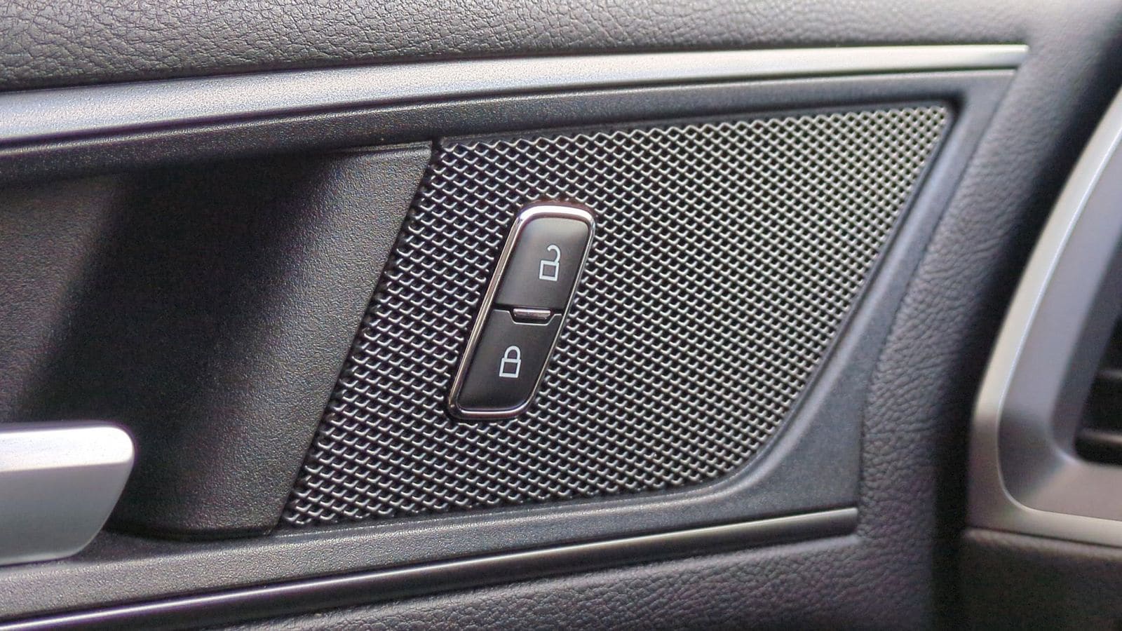 Thumbnail: 2020 Ford Edge - 31
