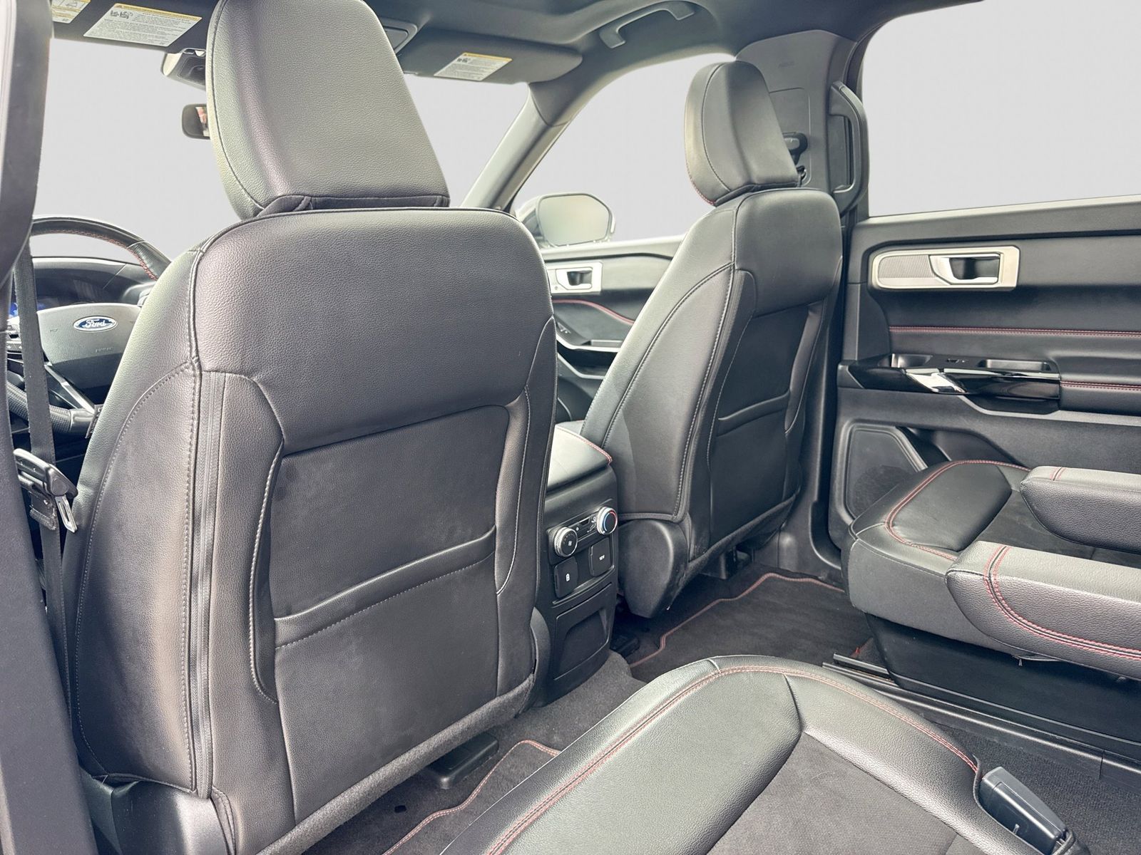 Thumbnail: 2022 Ford Explorer - 20