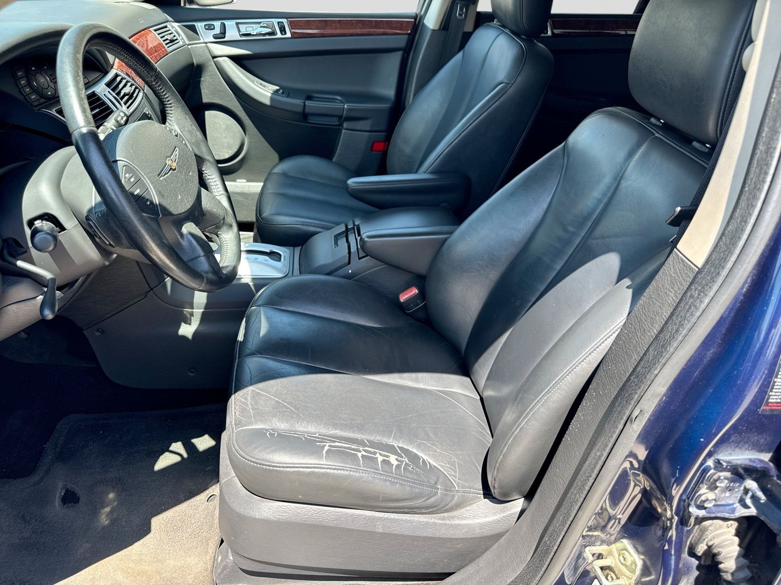Thumbnail: 2005 Chrysler Pacifica - 15