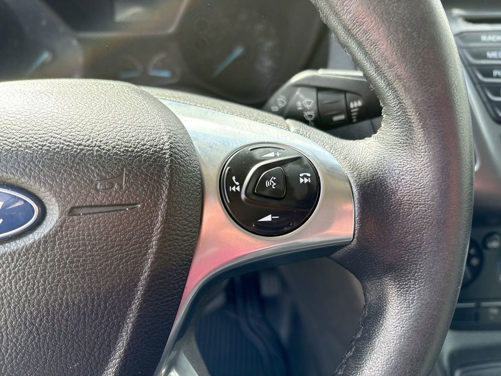 Thumbnail: 2016 Ford Transit Series - 25