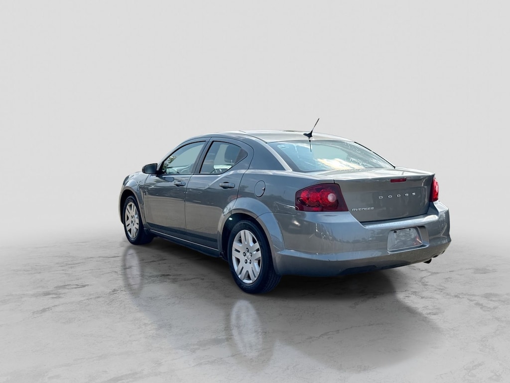 Used 2013 Dodge Avenger SE Sedan
