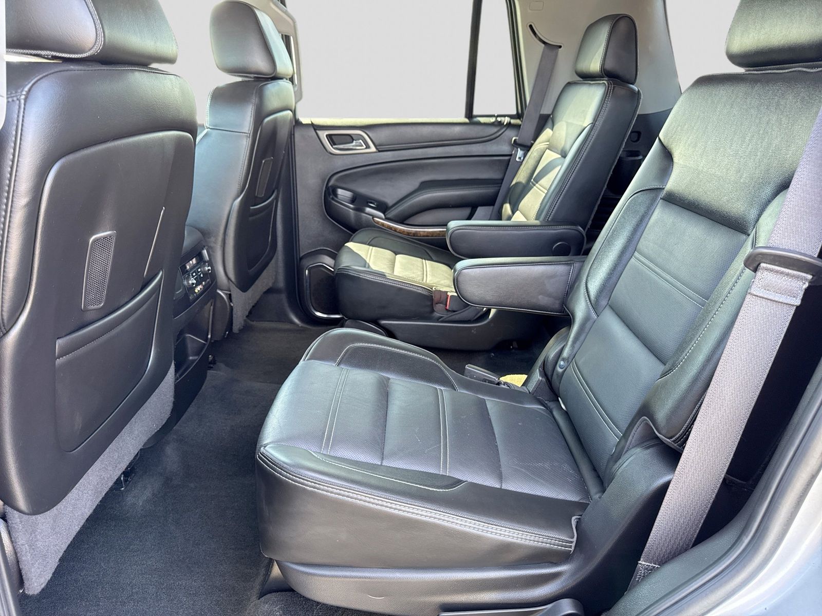 Thumbnail: 2016 GMC Yukon - 23