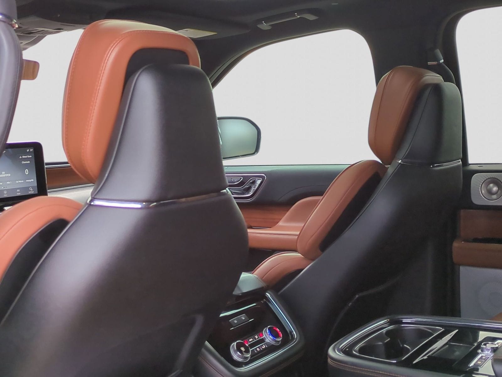 Thumbnail: 2019 Lincoln Navigator - 23