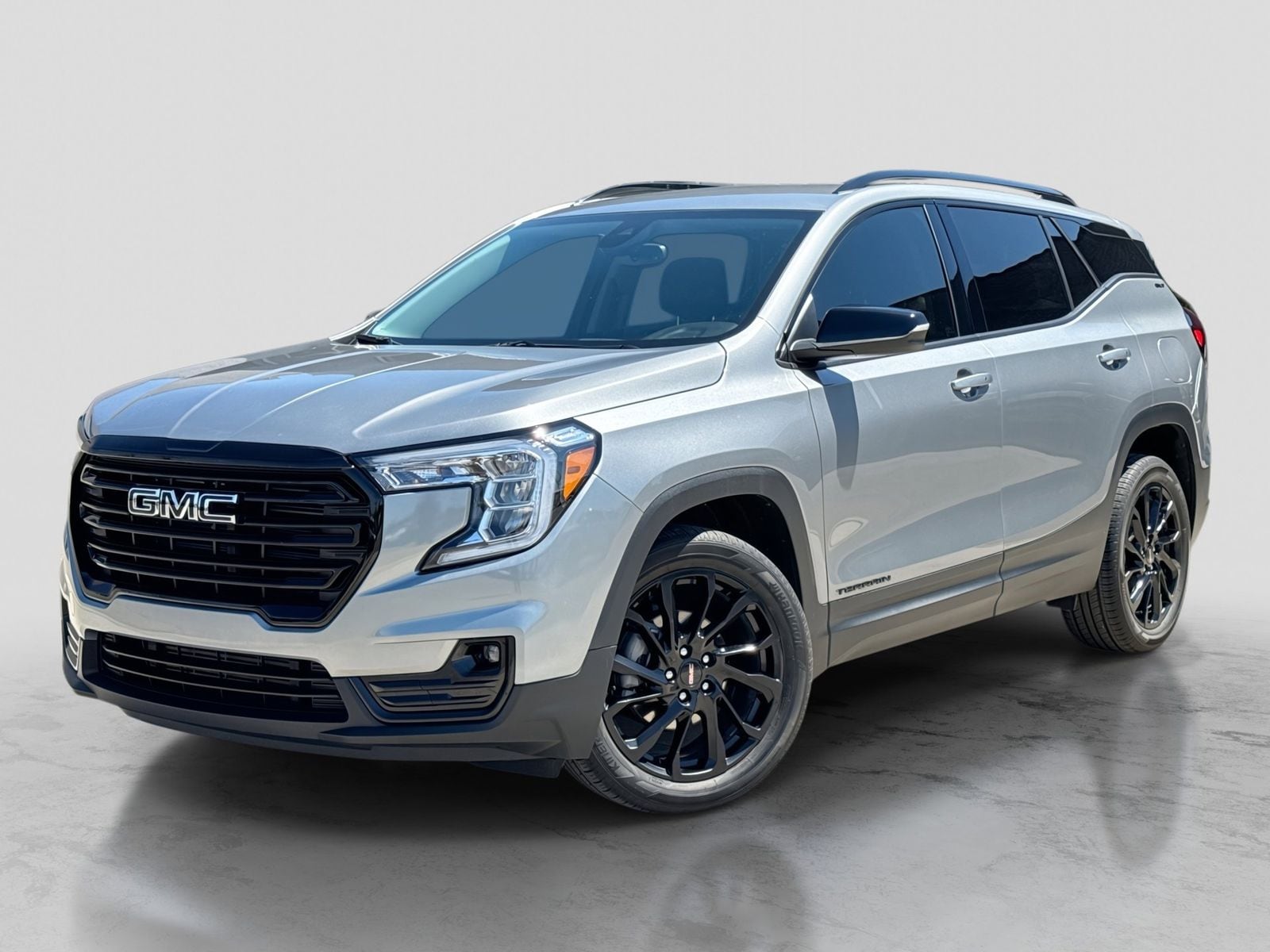 2024 GMC Terrain SLT AWD's photo