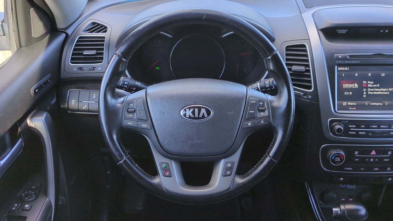 Thumbnail: 2014 Kia Sorento - 22