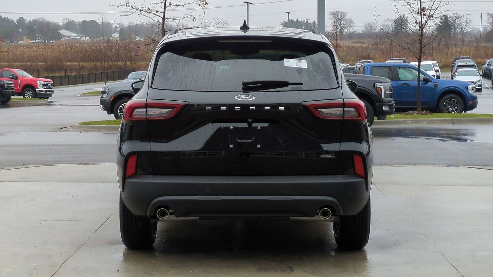 2025 Ford Escape Hybrid ST-Line Select photo 4