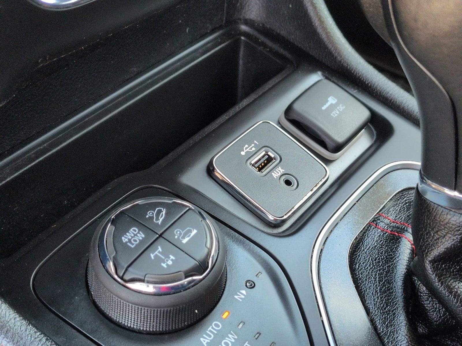 Thumbnail: 2021 Jeep Cherokee - 39