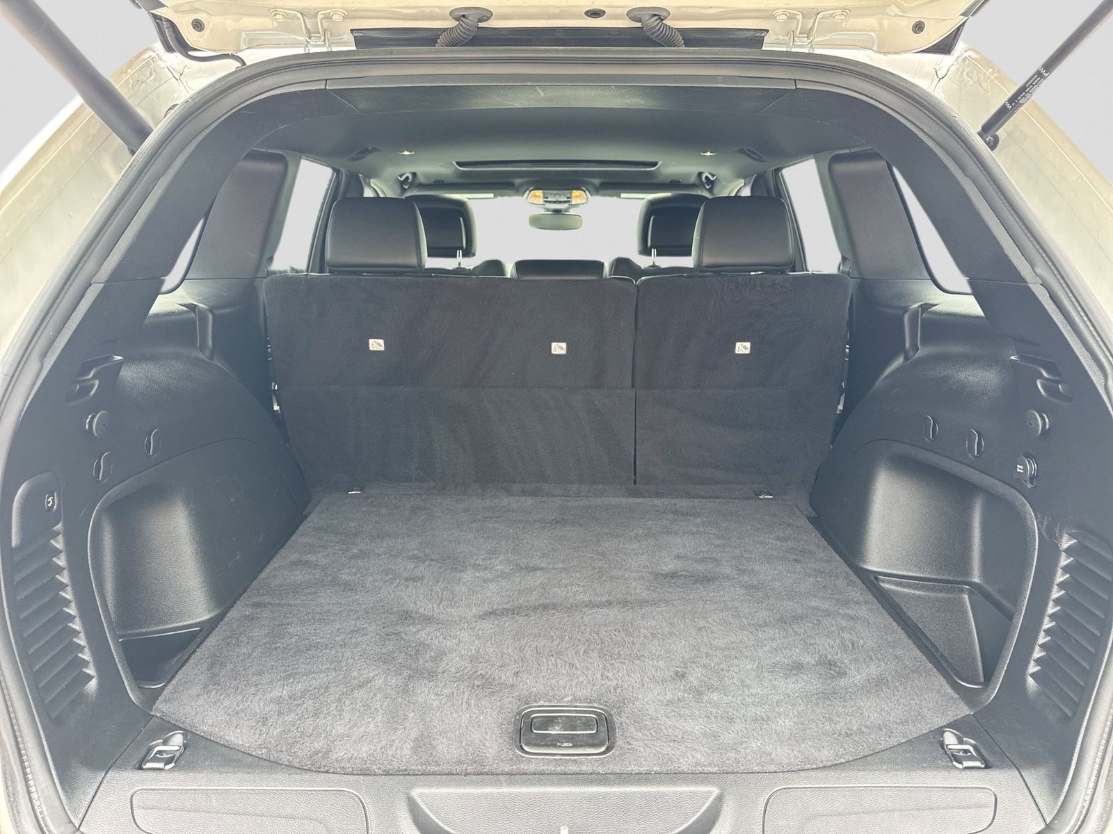 Thumbnail: 2021 Jeep Grand Cherokee - 36