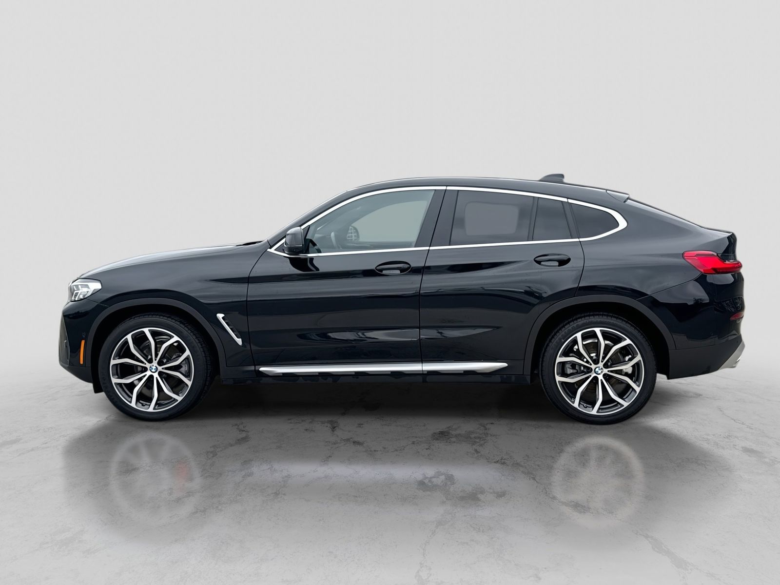 Thumbnail: 2022 BMW X4 - 2