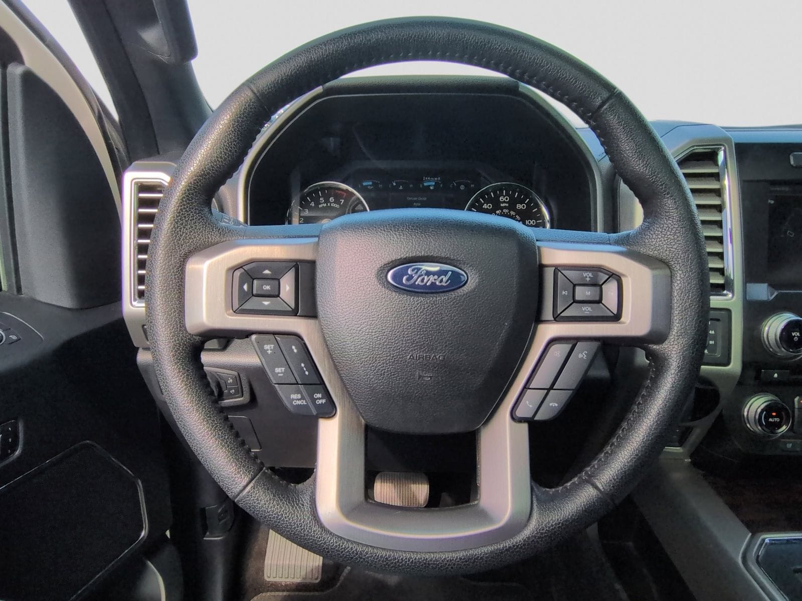 Thumbnail: 2015 Ford F-150 - 30
