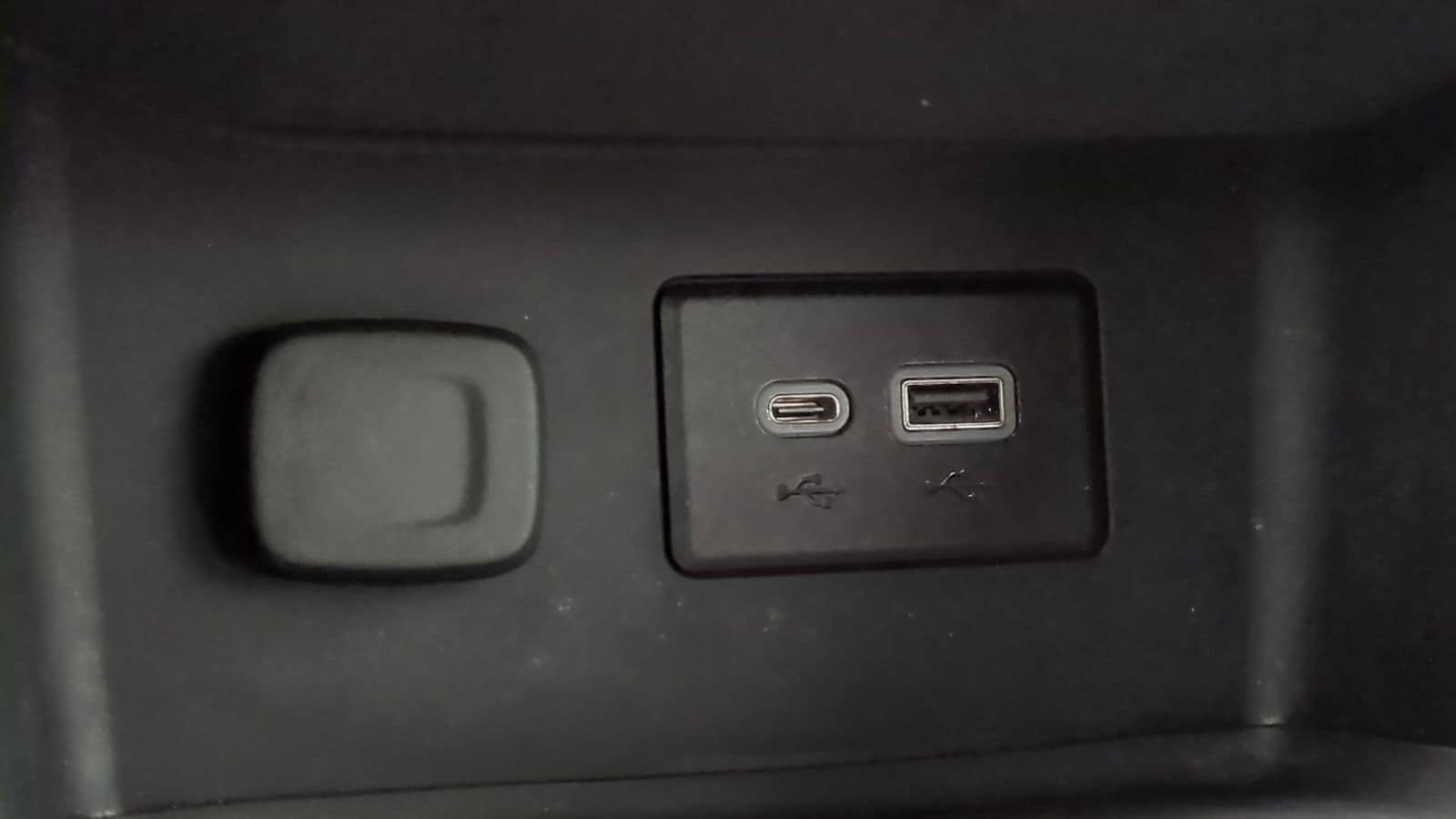 Thumbnail: 2020 GMC Acadia - 37