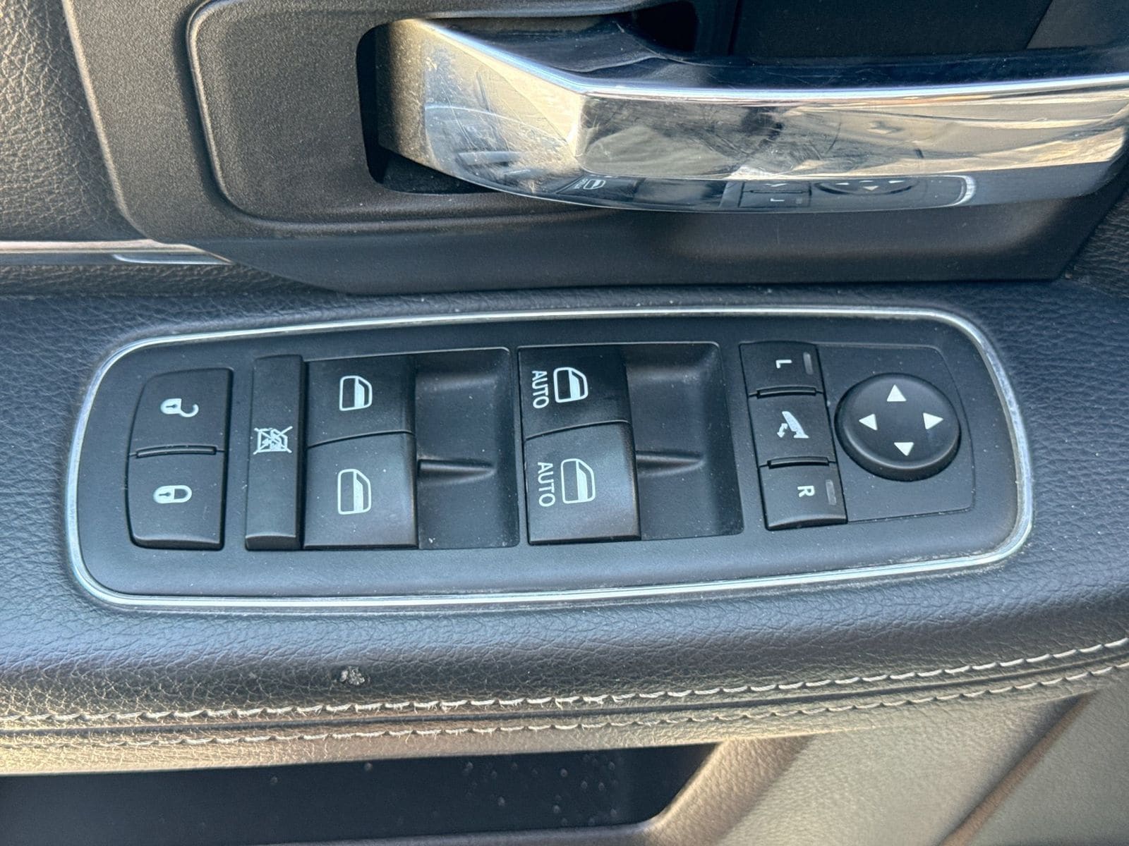 Thumbnail: 2016 RAM 1500 - 21
