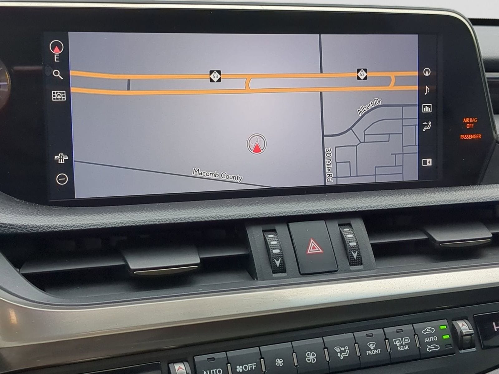 Thumbnail: 2021 Lexus ES - 33