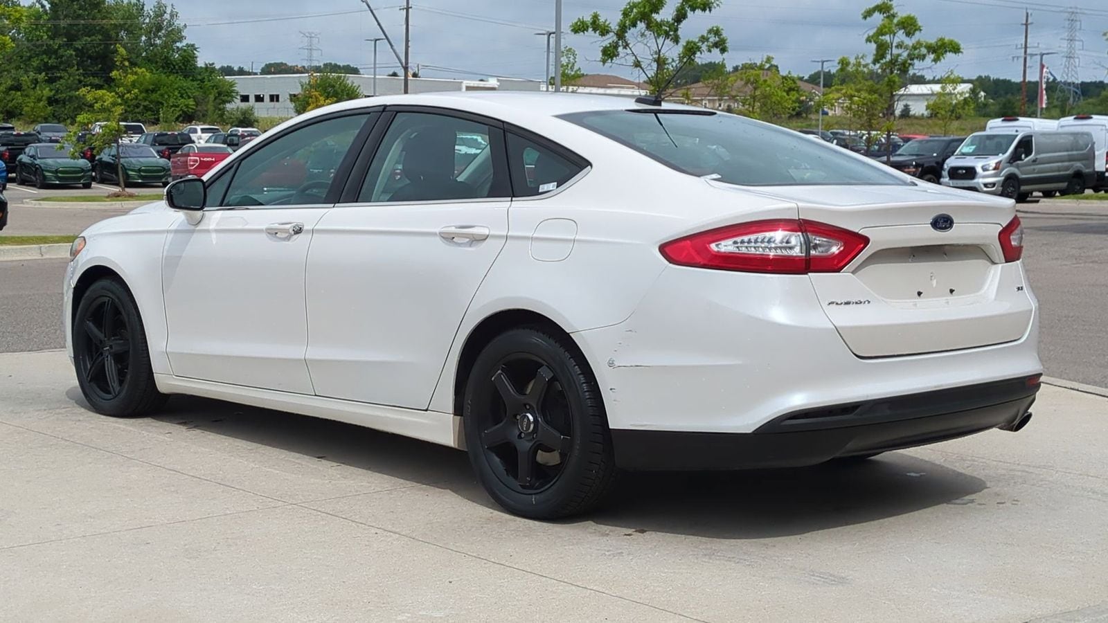 Thumbnail: 2014 Ford Fusion - 3