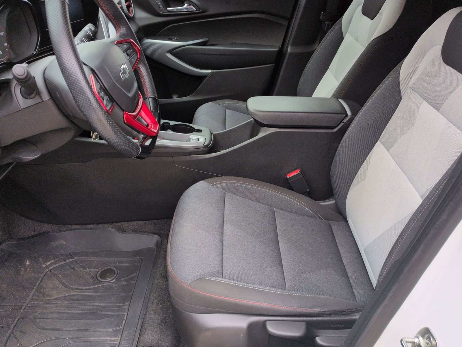 Thumbnail: 2024 Chevrolet Trax - 19