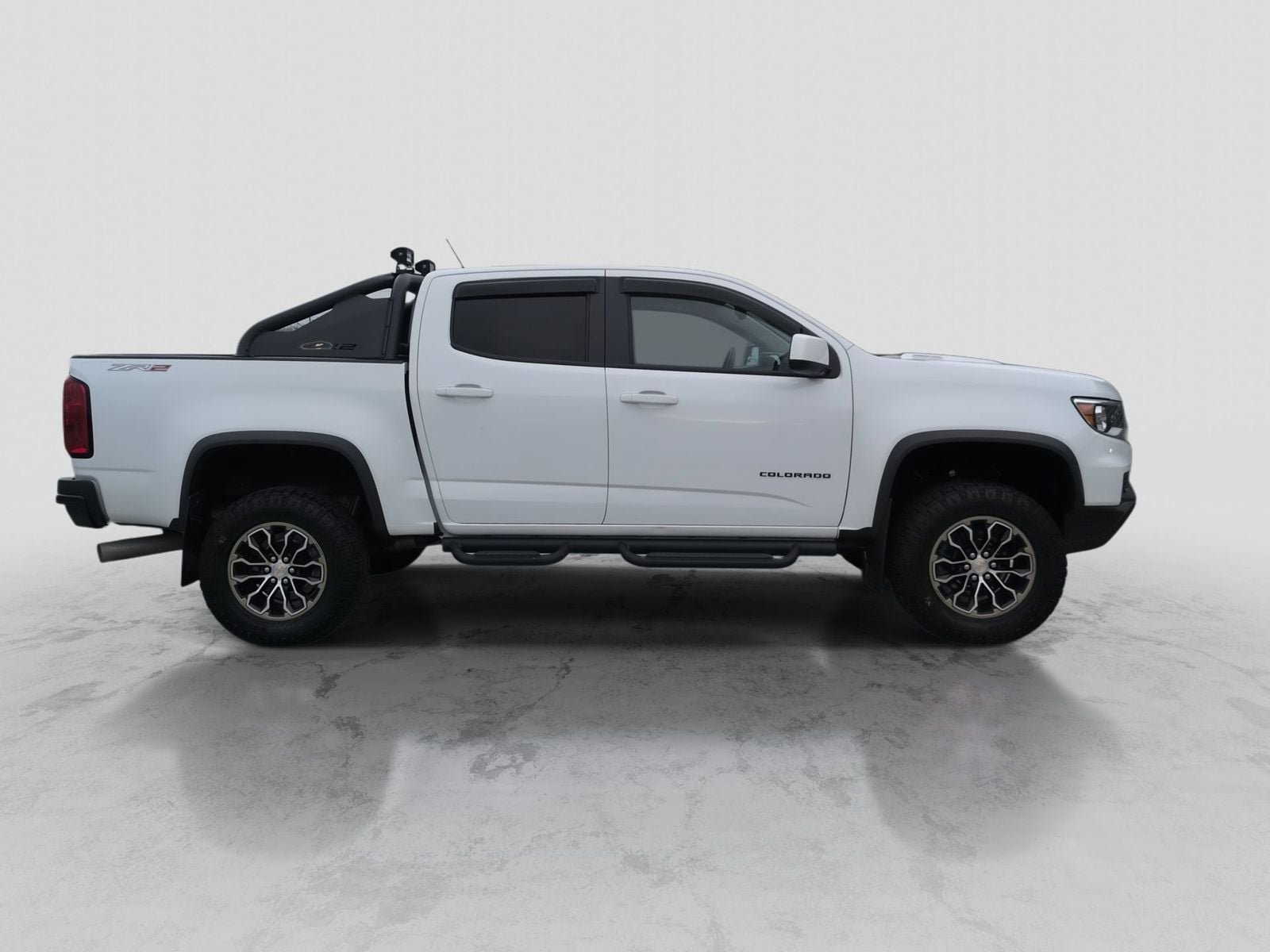 Thumbnail: 2022 Chevrolet Colorado - 9