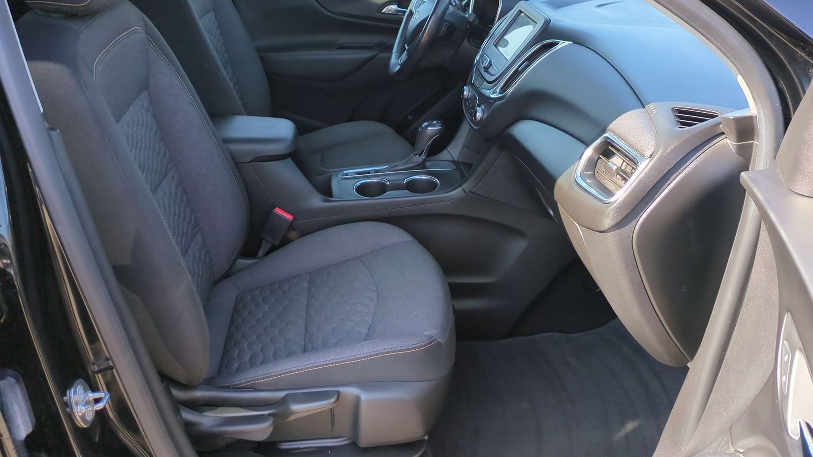 Thumbnail: 2019 Chevrolet Equinox - 23