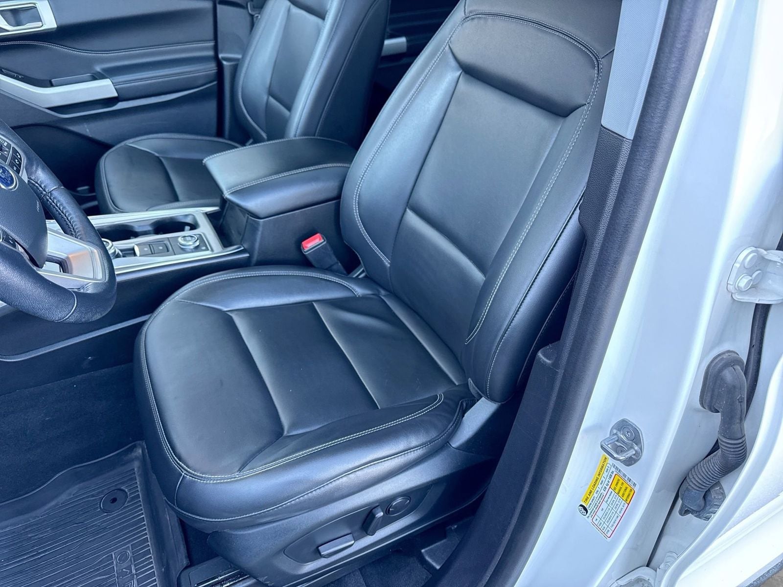 Thumbnail: 2022 Ford Explorer - 15