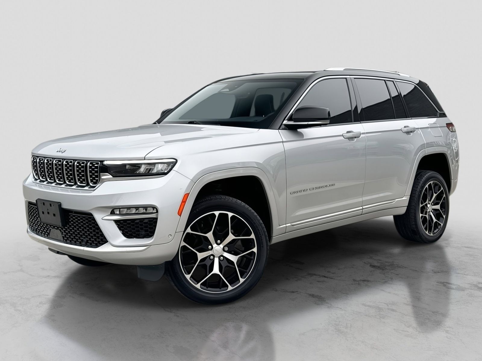 Thumbnail: 2023 Jeep Grand Cherokee - 1