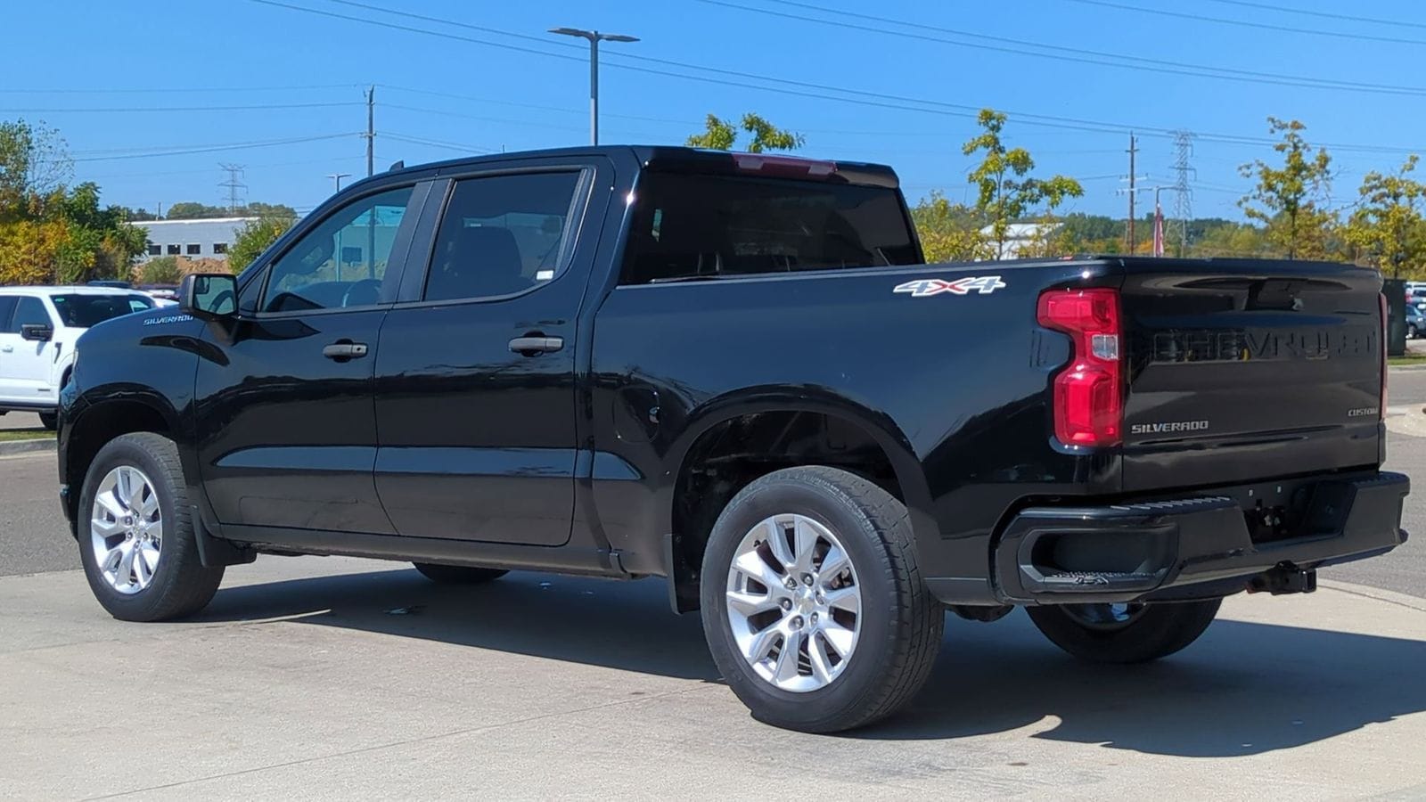 Thumbnail: 2020 Chevrolet Silverado 1500 - 3