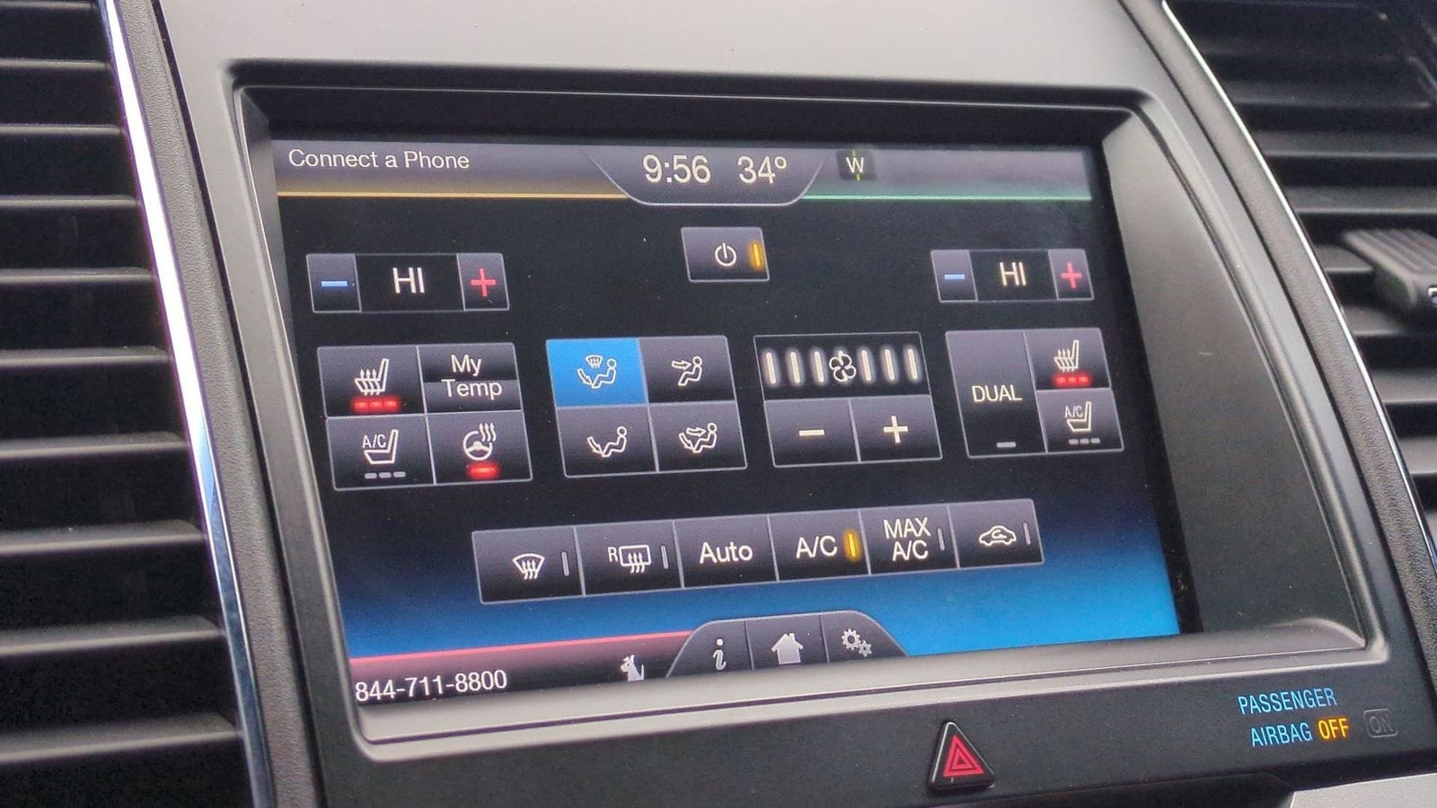 Thumbnail: 2014 Ford Taurus - 32