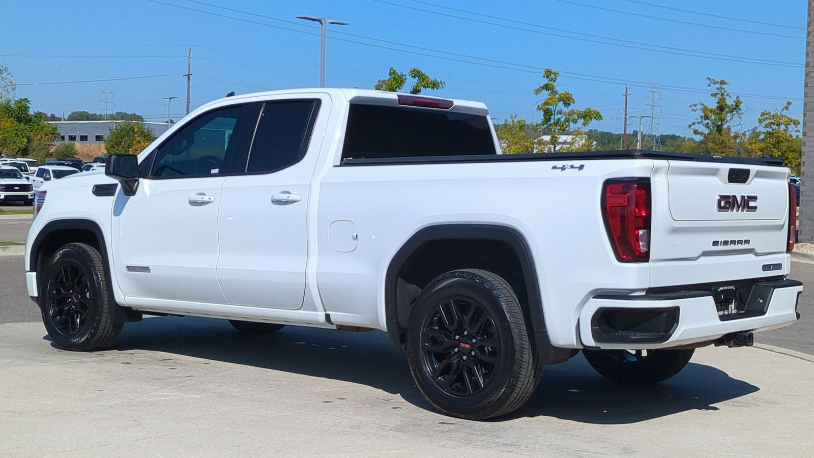2022 Gmc Sierra 1500 Limited Elevation photo 3