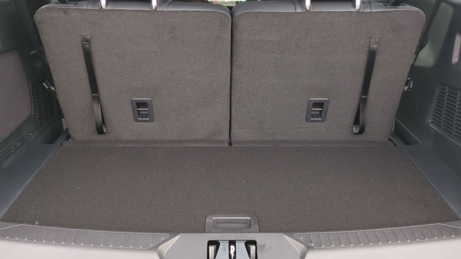 Thumbnail: 2026 Ford Explorer - 34