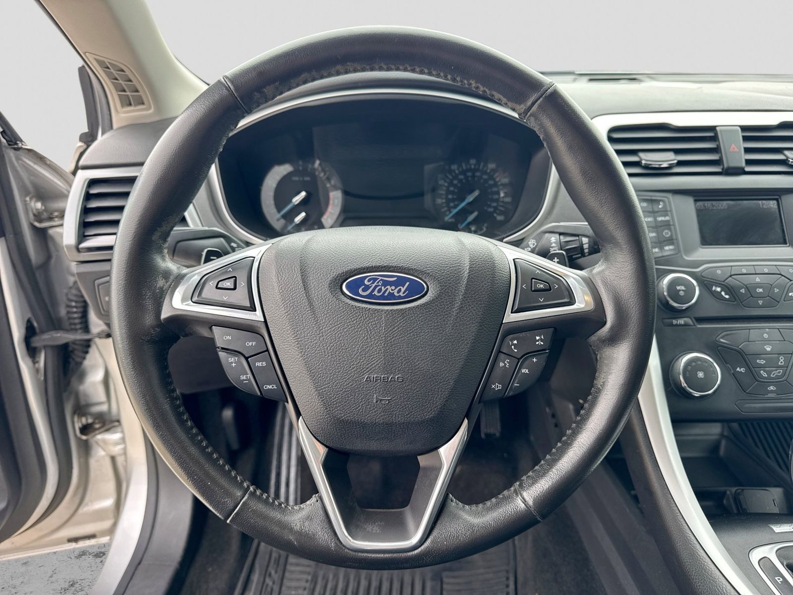 Thumbnail: 2013 Ford Fusion - 24