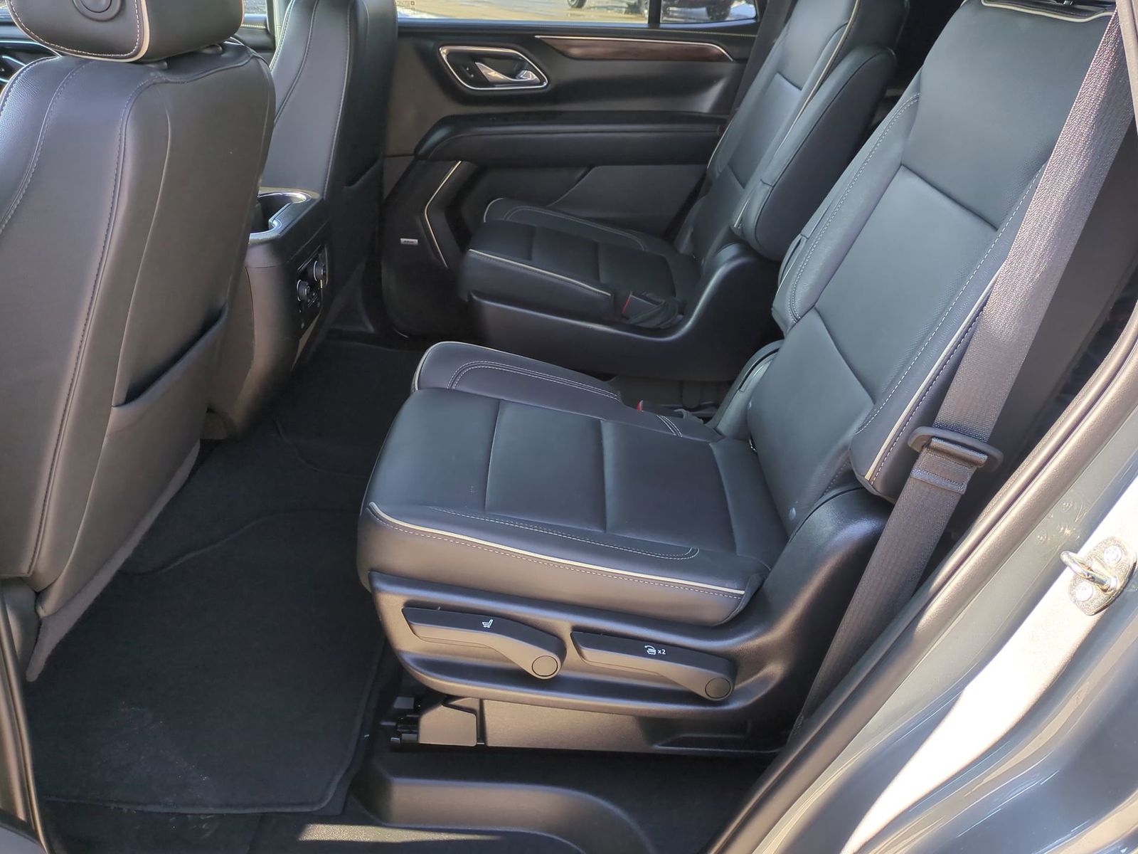 Thumbnail: 2023 Chevrolet Tahoe - 23