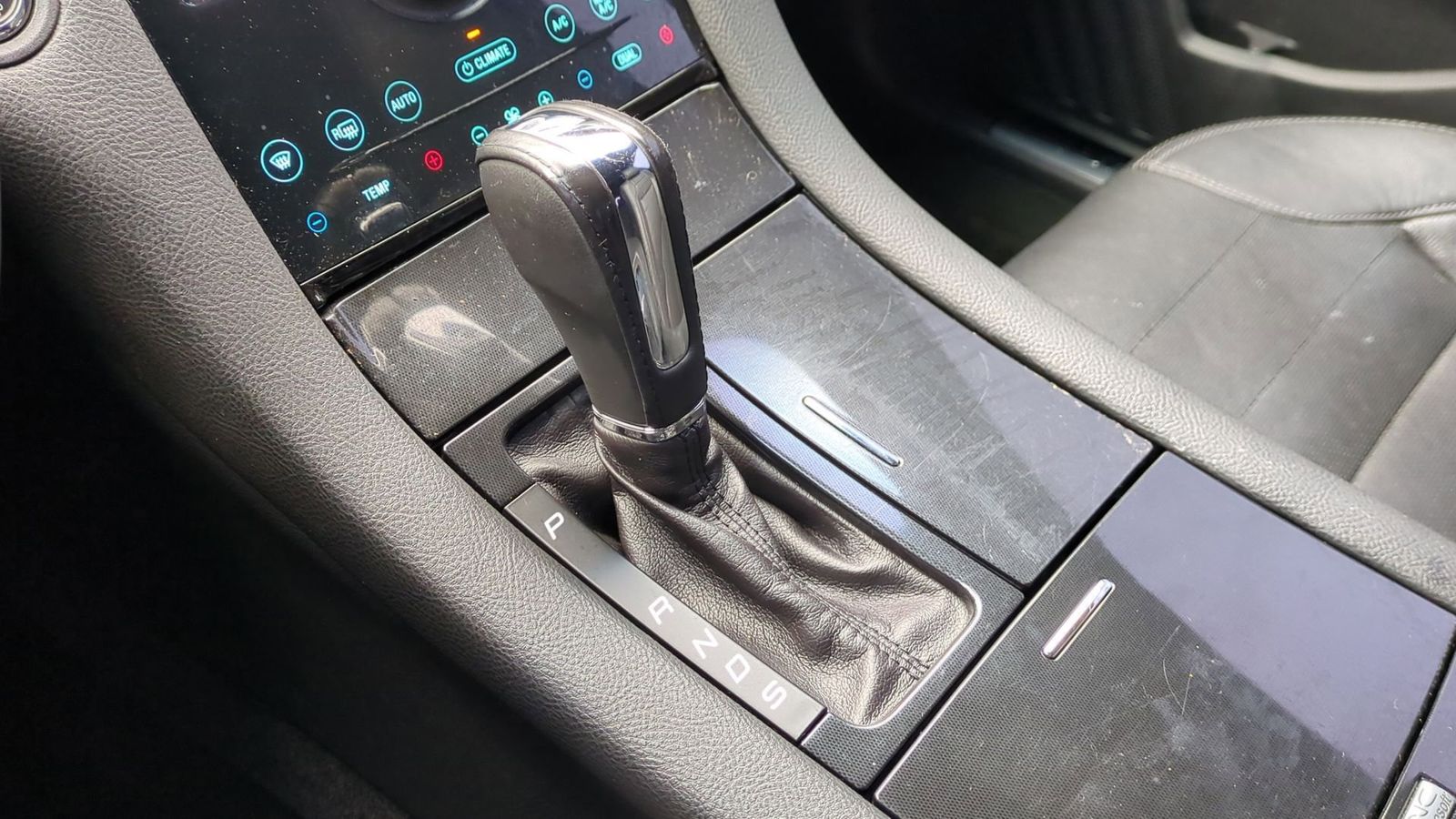 Thumbnail: 2014 Ford Taurus - 35