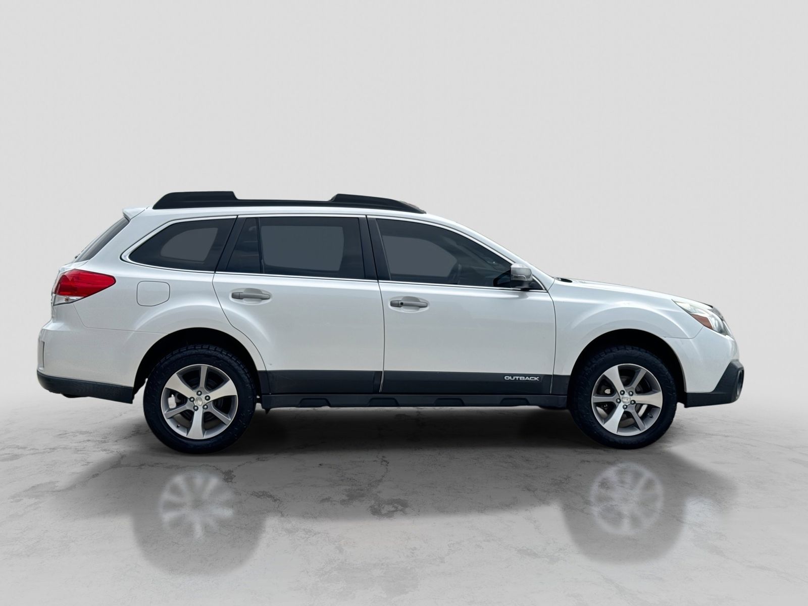 Thumbnail: 2013 Subaru Outback - 9