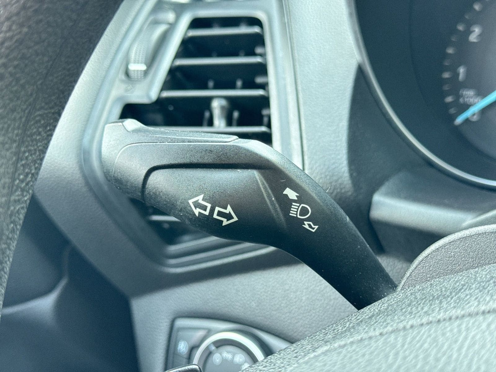 Thumbnail: 2017 Ford Escape - 27