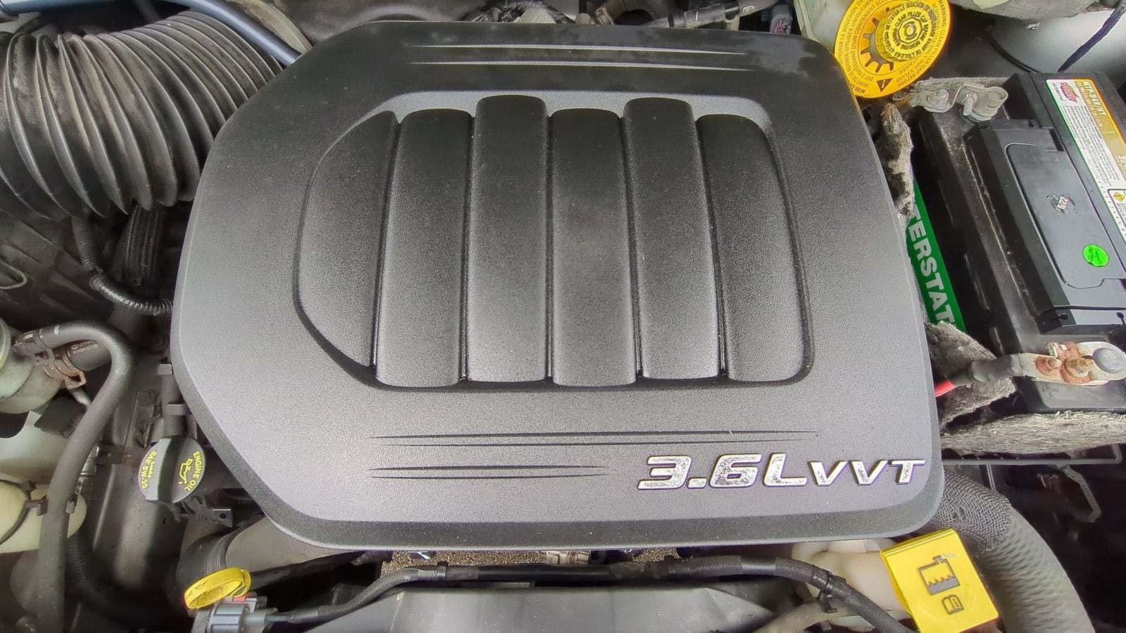 Thumbnail: 2014 Chrysler Town & Country - 15