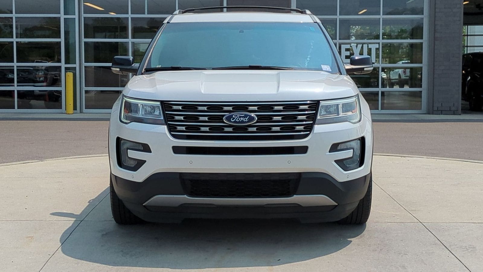 Thumbnail: 2016 Ford Explorer - 10