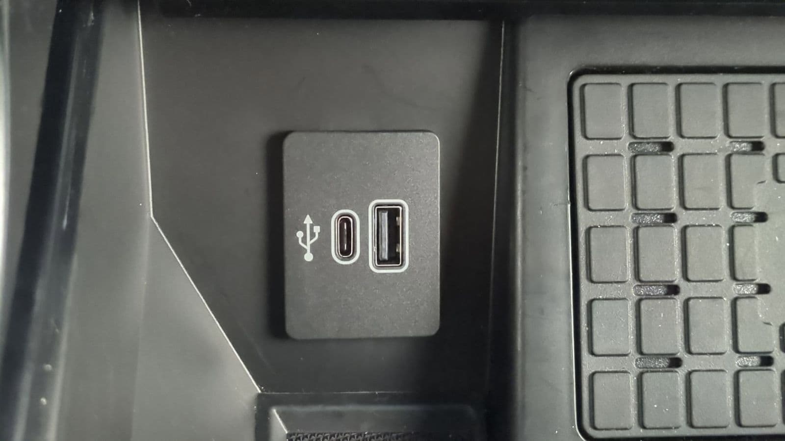 Thumbnail: 2025 Ford F-150 - 28